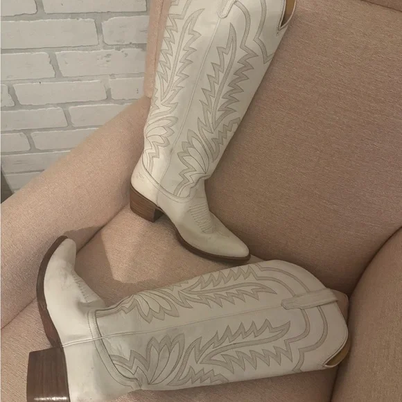 Tecovas White Embroidered Women's Lace-Up Western Knee-High Boots - Picture 2 of 6